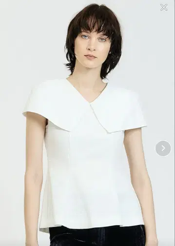 택 포함 새상품 에스트네이션 빅 칼라 티셔츠 블라우스 화이트