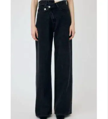 새상품급 MOUSSY CROSS WAIST WIDE STRAIGHT