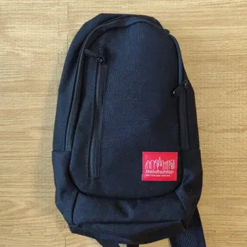 Manhattan Portage 블랙 슬링 백