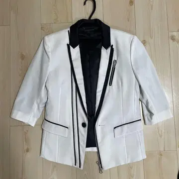 Civarize 사이즈 44 반팔 화이트 자켓