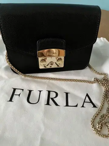 FURLA 메트로폴리스 체인 숄더백