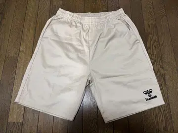 hummel 숏팬츠 M 사이즈 (정가 4290엔)