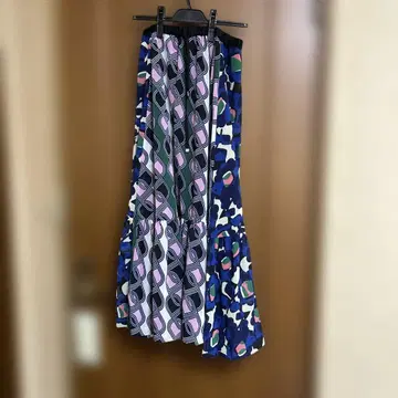 멀티 컬러 플레어 스커트
