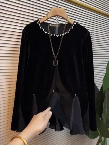 블랙 벨벳 긴팔 상의