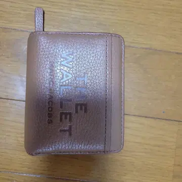 Marc Jacobs 브라운 접이식 지갑