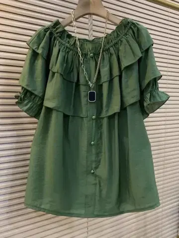 프릴 오프숄더 셔츠 그린