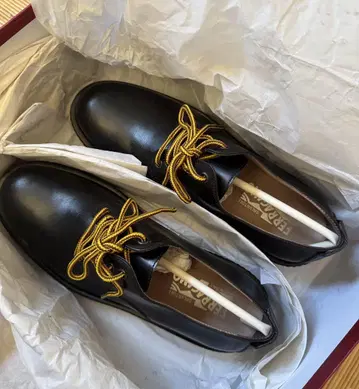 [시착만 가능] FERRAGAMO 블랙 통굽 로퍼