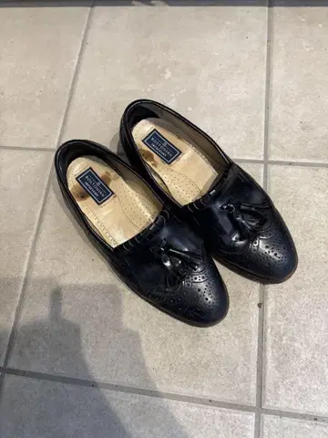 못 박기 태슬 로퍼