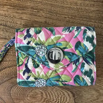 베라 브래드 리 Wristlet