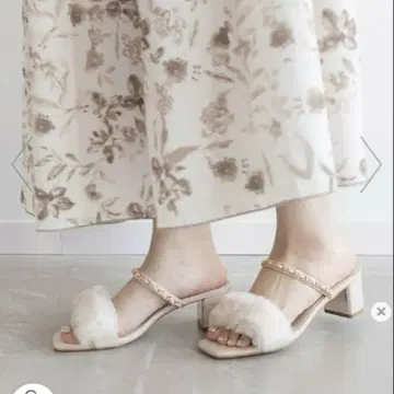 RANDA 2WAY 퍼 벨트 뮬 샌들