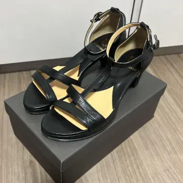 쇼세 chausser 샌들 블랙