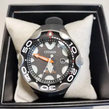 CITIZEN Eco-Drive 다이버 워치 BN0230-04E