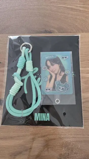 TWICE 팝업 폰 탭 미나