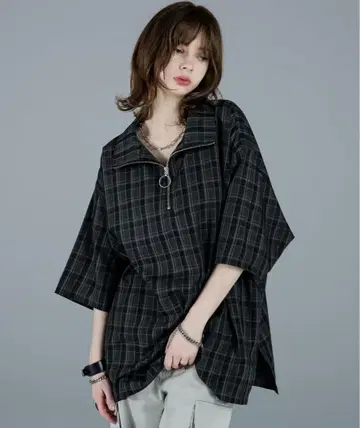 ADRER 돌먼 하프 링 지퍼 셔츠 하프 지퍼 M 사이즈