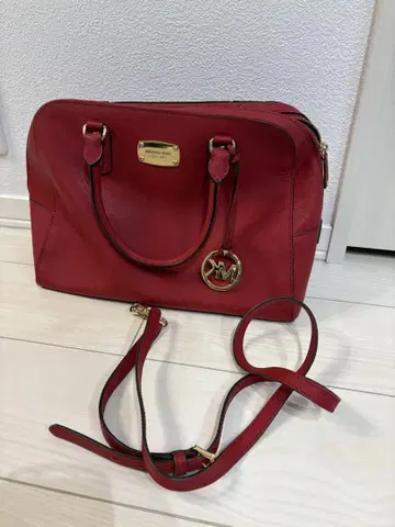 Michael Kors 빨간색 핸드백