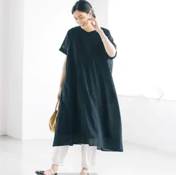 미사용 새상품 북유럽 생활용품점 소매 자수 V넥 원피스 블랙