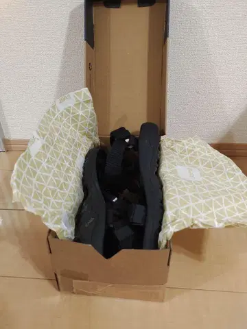 Teva SN 4156 블랙 샌들 28.0cm