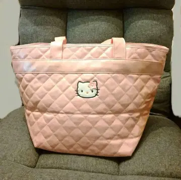 산리오 키티 퀼팅 토트백 헬로키티