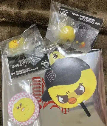 스키즈키 랜덤 미니 부채 + 캔뱃지 + 가챠가챠 2종 필릭스 포가리