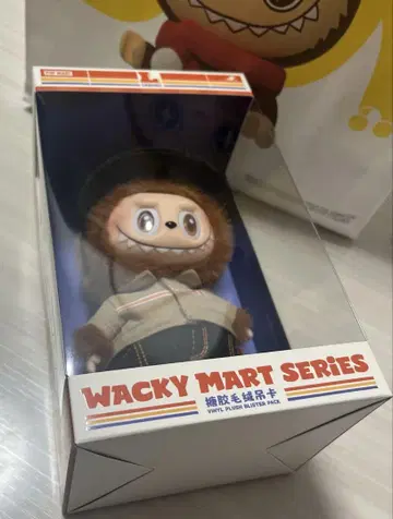 LABUBU THE MONSTERS Wacky Mart 봉제 인형