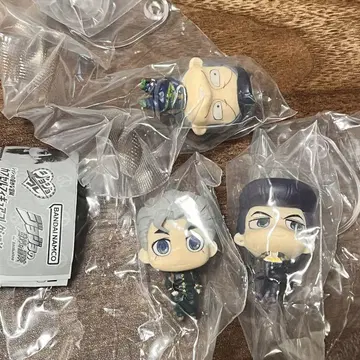 죠죠 컬렉션 03 히로세 코이치, 무지개 무라, 히가시카타 죠스케