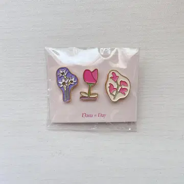 B1A4 Bana=Day 배지