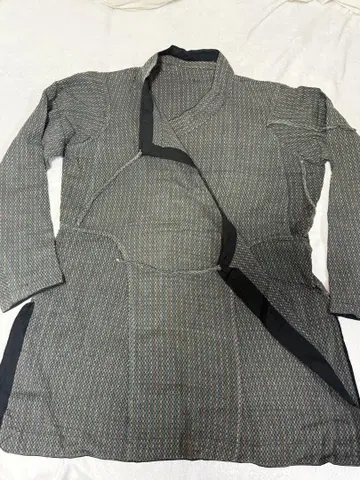 블랙과 그린 스트라이프 네팔 전통 의상 3개 세트