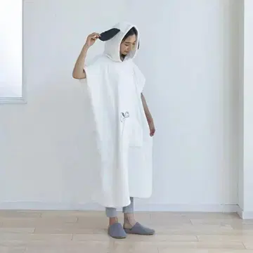 스누피 귀가 달린 판초 룸웨어 홈웨어