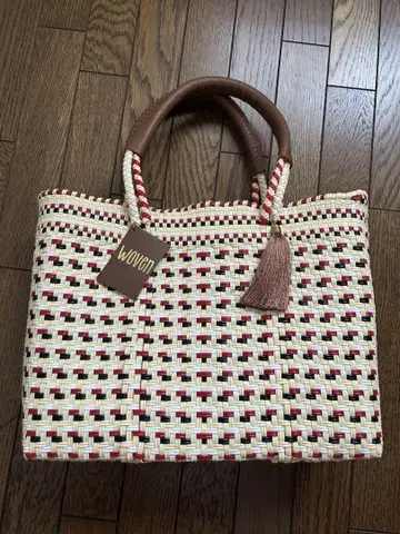 새상품! woven 메르카도 백 바스켓백