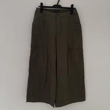 새상품급 파드칼레 큐롯 팬츠 카키색 36