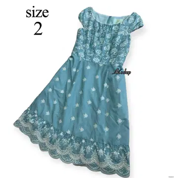 새상품급 TOCCA HANDKERCHIEF 원피스 자수 스카이블루