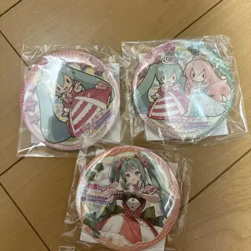 오샤레 마녀 러브 앤 베리 하츠네 미쿠 럭키 쿠지 캔뱃지 3개