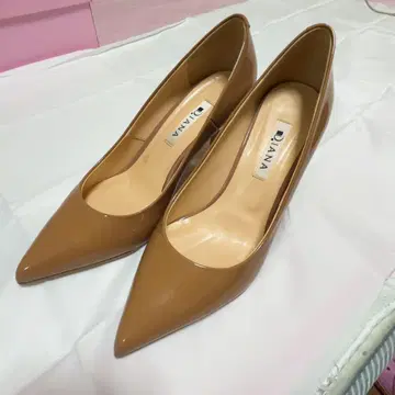 새상품급 DIANA 베이지 스틸레토 하이힐 23cm