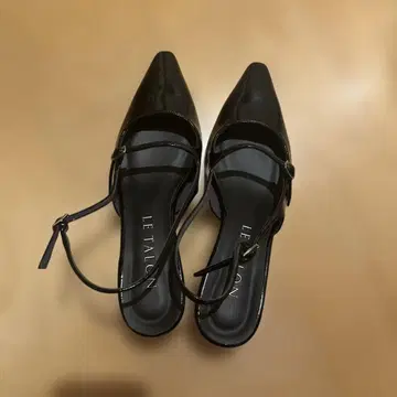 LE TALON 블랙 펌프스 23.5cm