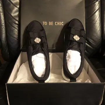 TO BE CHIC 블랙스 스니커즈 L 사이즈 미사용품
