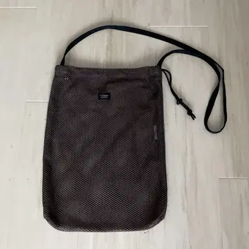 STANDARD SUPPLY / B&Y 별주 메쉬 숄더백