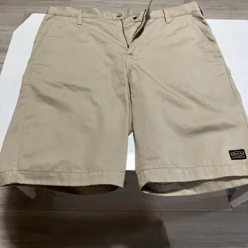 RVCA 베이지 숏 팬츠