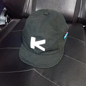 KAYU 블랙 캡 K 로고 자수