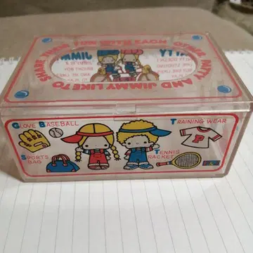 패티와 지미 티슈 박스 1974년 제작