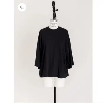 미사용 새상품 qualia T shirt TYPE-2