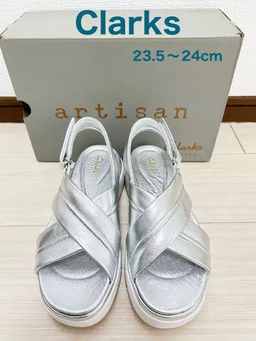클락스 샌들 실버 컬러 미사용 새상품
