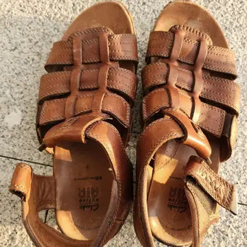 Clarks Air Cushion 브라운 샌들 8