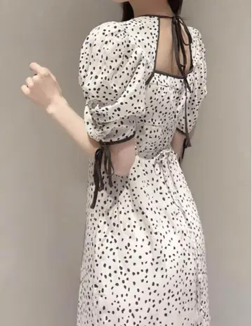 SNIDEL 도트 무늬 퍼프 슬리브 롱 원피스