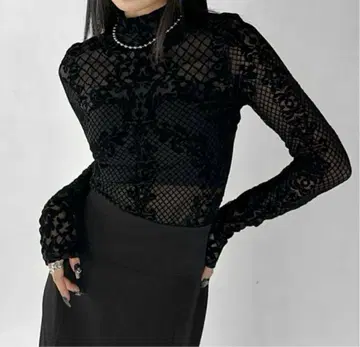 LVEU. 레이스 디자인 바디수트 레이스 디자인 바디수트