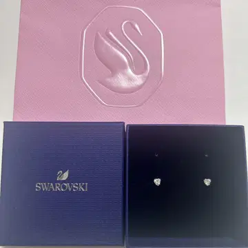 스와로브스키 하트 모양 귀걸이
