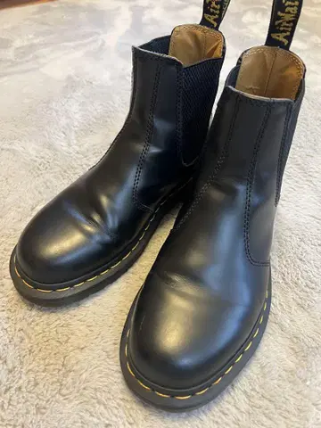 Dr.Martens 첼시 부츠