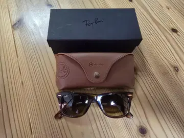 Ray-Ban 거의 미사용 온라인 한정판 웨이퍼러