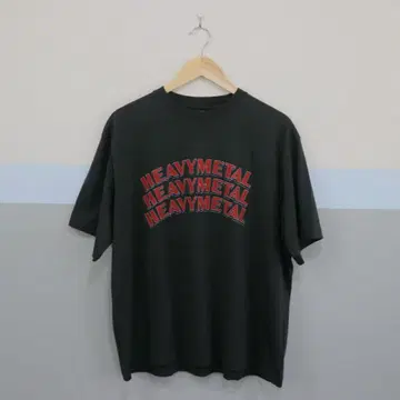 Blurhms HEAVYMETAL 프린트 티셔츠 BIG 미사용품