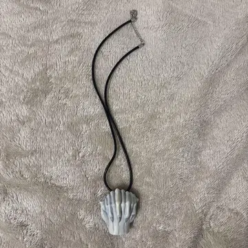 손 모양 펜던트 목걸이