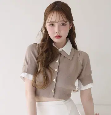 레이어드 카라 부착 폴로 니트